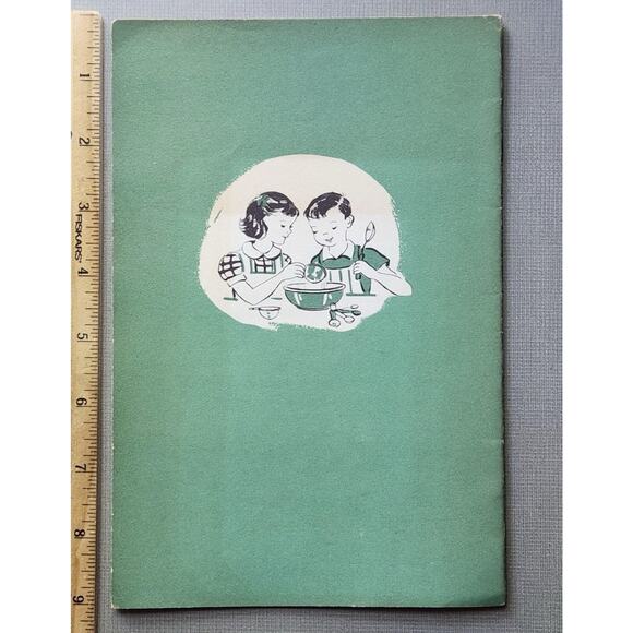 1966 Cooking Is Fun By Miriam Brubaker National Dairy Council Chicago - Picture 2 of 3